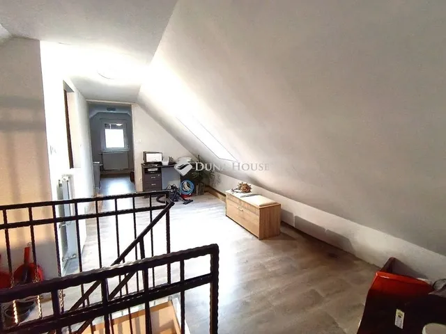 Eladó ház Püspökmolnári 102 nm