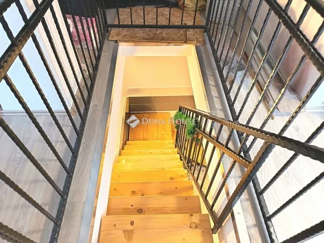 Eladó ház Püspökmolnári 102 nm