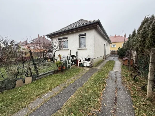 Eladó ház Szombathely, Kámon 90 nm