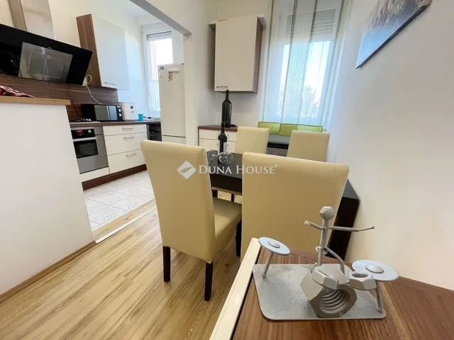 Eladó lakás Szombathely, Derkovits-lakótelep 42 nm