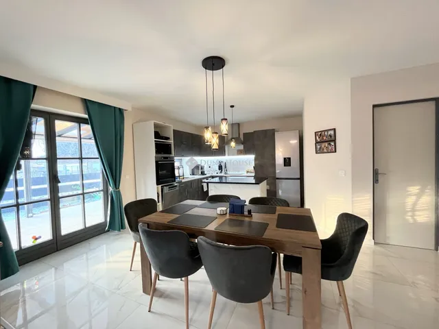 Eladó ház Sé 130 nm