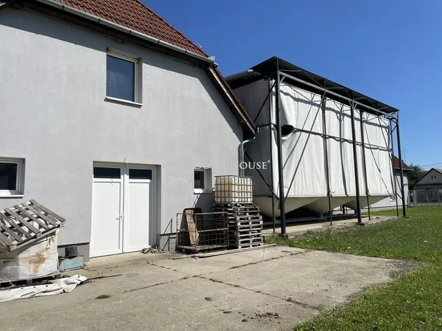 Eladó kereskedelmi és ipari ingatlan Vasvár 600 nm