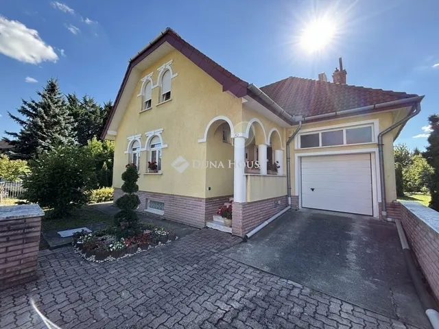 Eladó ház Szombathely, Kámon 199 nm