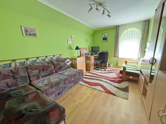 Eladó ház Szombathely, Kámon 199 nm