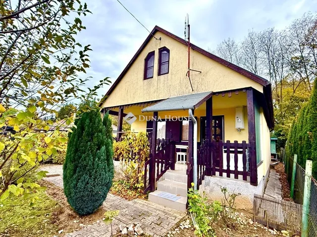 Eladó üdülő és hétvégi ház Zsennye 54 nm