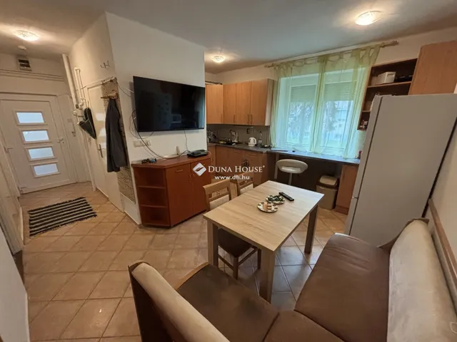 Eladó lakás Szombathely, Joskar-Ola-lakótelep 56 nm