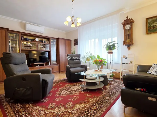 Eladó ház Szombathely, Kámon 200 nm