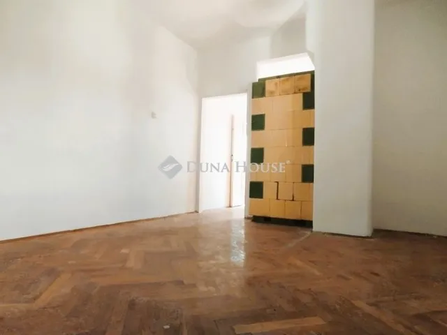 Eladó ház Peresznye 138 nm