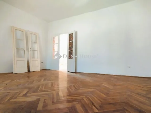 Eladó ház Peresznye 138 nm