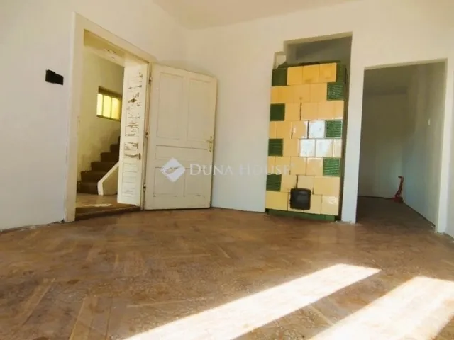 Eladó ház Peresznye 138 nm