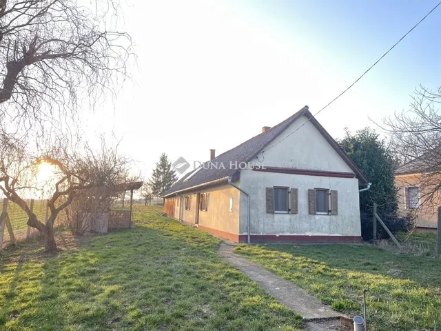 Eladó ház Szarvaskend 74 nm