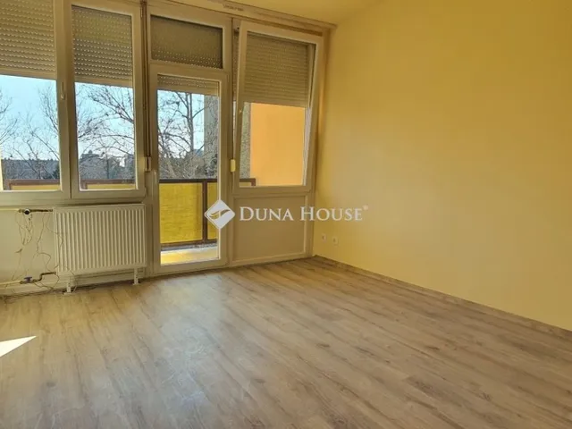 Eladó lakás Szombathely, Derkovits-lakótelep 51 nm