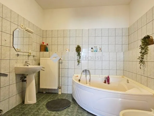 Eladó lakás Szombathely, Belváros 129 nm