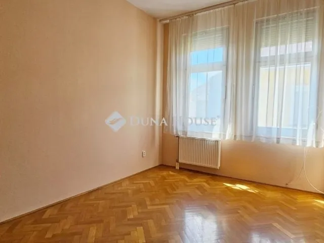 Eladó lakás Szombathely, Belváros 129 nm