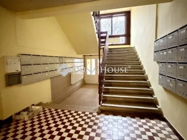 Eladó lakás Szombathely, Olad 30 nm