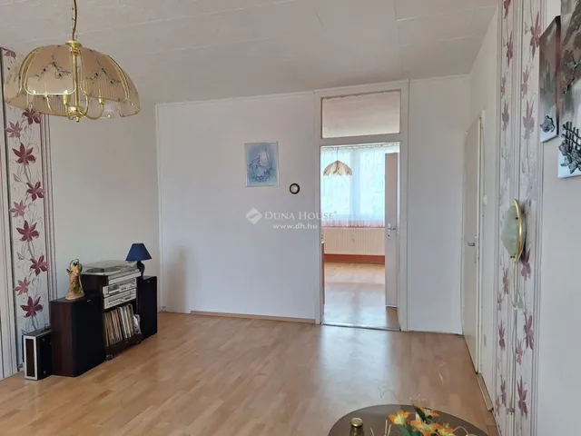 Eladó lakás Szombathely, Joskar-Ola-lakótelep 61 nm