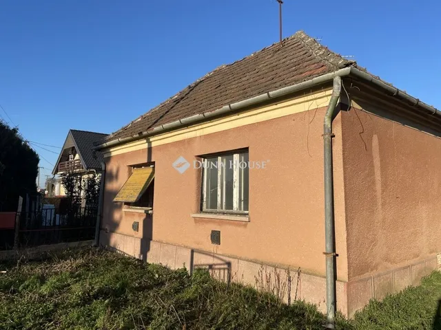 Eladó ház Oszkó 61 nm