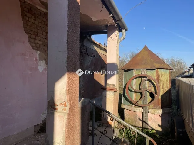 Eladó ház Oszkó 61 nm