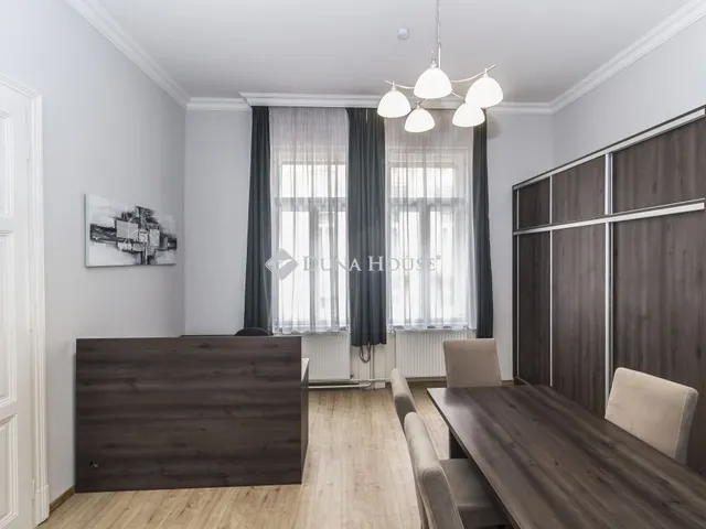 Eladó lakás Szombathely, Belváros 81 nm