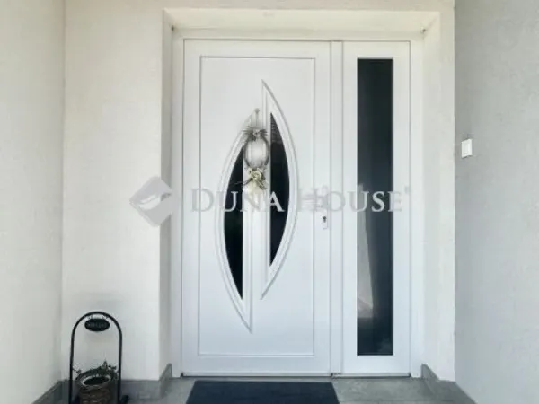 Eladó ház Szombathely, Újperint 178 nm