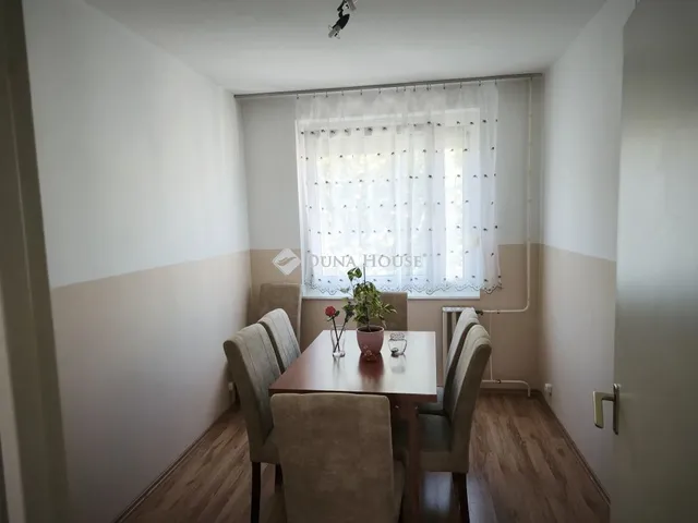 Eladó lakás Szombathely, Oladi lakótelep 77 nm