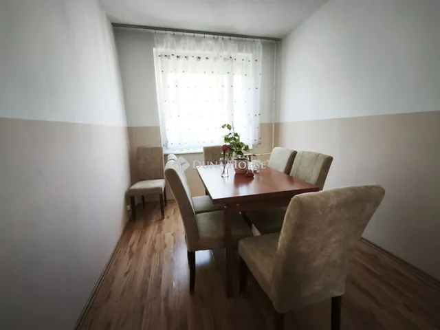 Eladó lakás Szombathely, Oladi lakótelep 77 nm