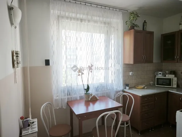 Eladó lakás Szombathely, Oladi lakótelep 77 nm
