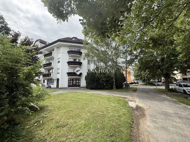 Eladó lakás Szombathely, Oladi lakótelep 72 nm