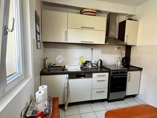 Eladó ház Szombathely, Petőfitelep 240 nm