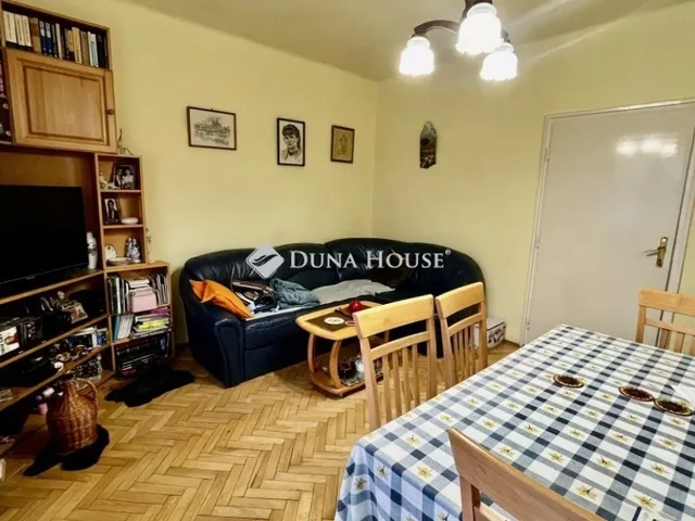 Eladó ház Szombathely, Derkovits-lakótelep 72 nm