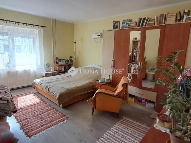 Eladó ház Várkesző 93 nm