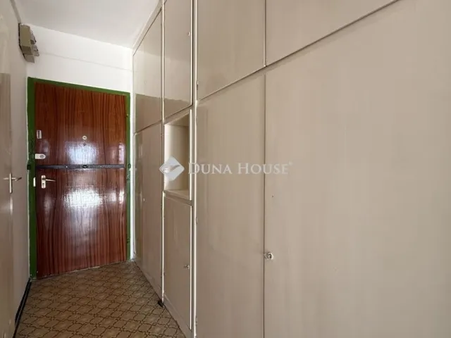 Eladó lakás Szombathely, Oladi lakótelep 30 nm