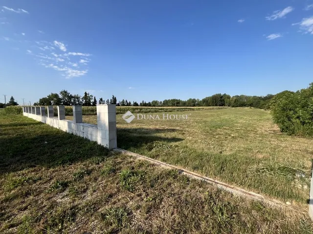 Eladó telek Szombathely 7792 nm