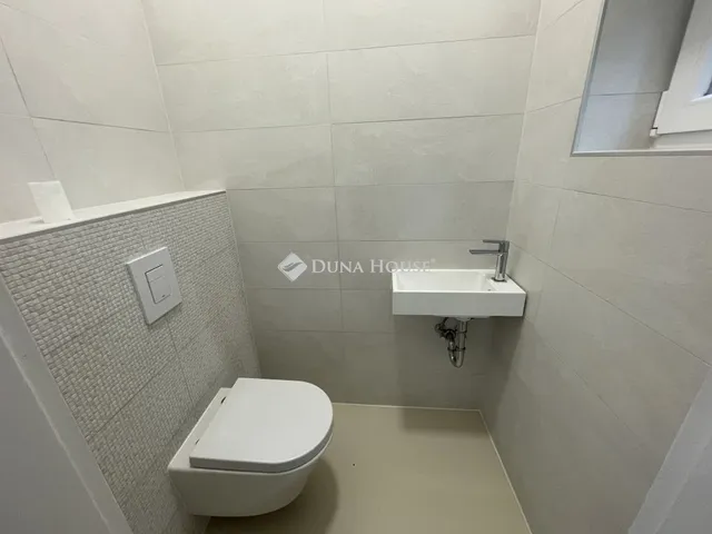 Kiadó ház Szombathely, Belváros 142 nm