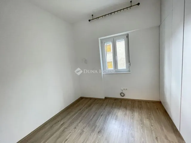 Kiadó ház Szombathely, Belváros 142 nm