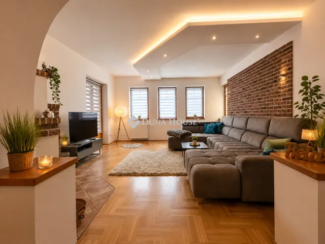 Eladó ház Szombathely, Olad 213 nm