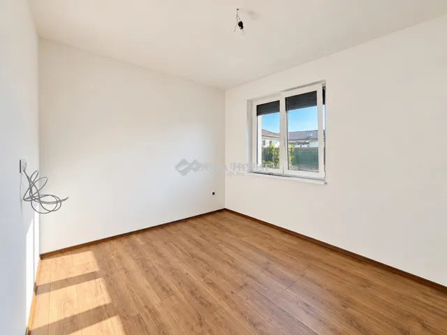 Eladó ház Szombathely, Olad 187 nm
