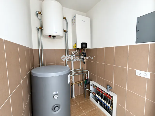 Eladó ház Szombathely, Olad 187 nm