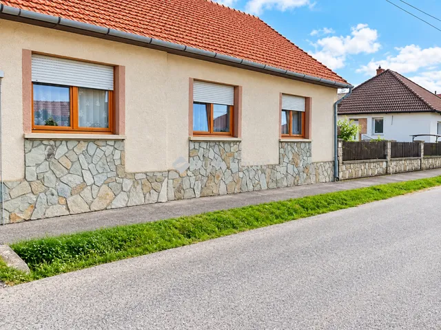 Eladó ház Sárvár 100 nm