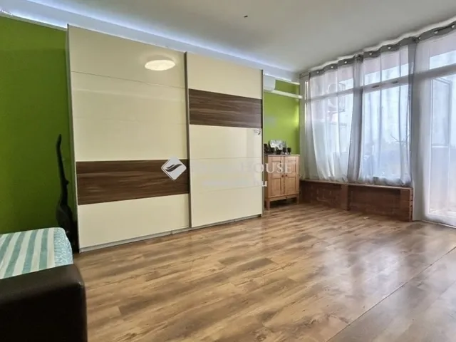 Eladó lakás Szombathely, Ifjúsági lakótelep 64 nm