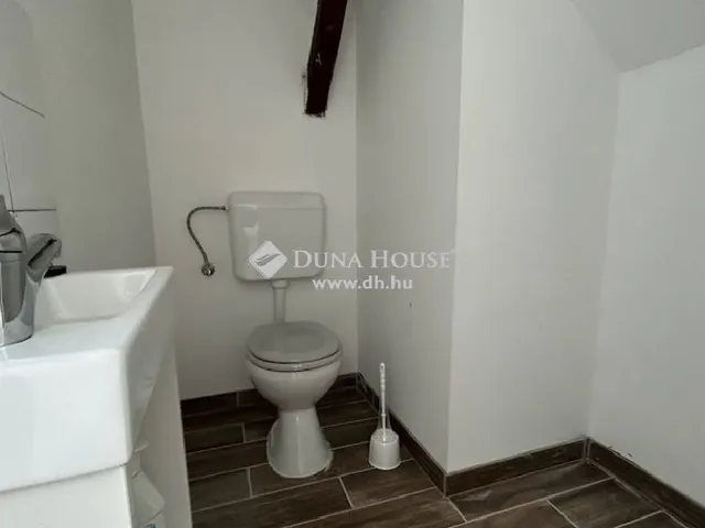 Eladó lakás Szombathely, Belváros 111 nm