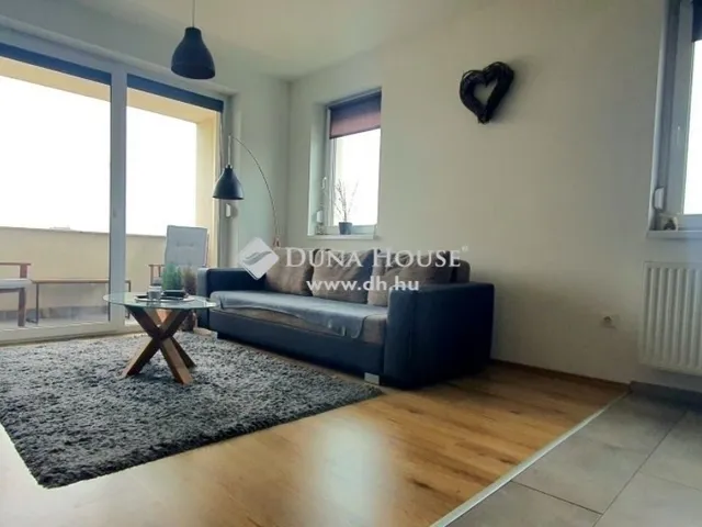 Eladó lakás Szombathely, Ifjúsági lakótelep 61 nm