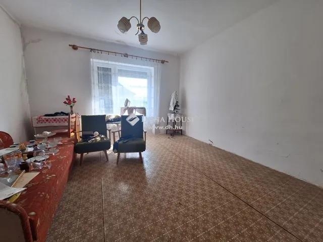 Eladó ház Jákfa 70 nm