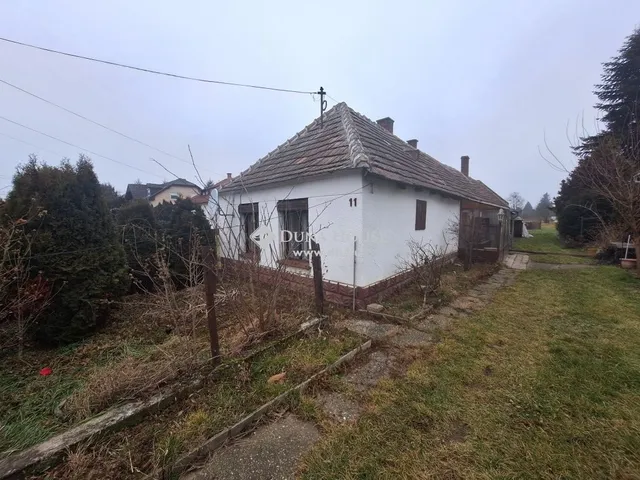 Eladó ház Tanakajd 61 nm