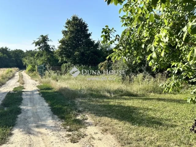 Eladó telek Szombathely 1607 nm