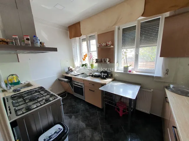 Eladó ház Szombathely, Belváros 223 nm