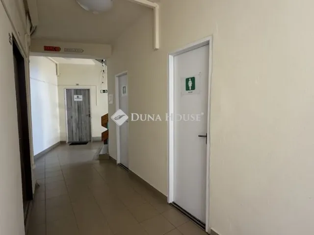 Kiadó kereskedelmi és ipari ingatlan Szombathely 32 nm
