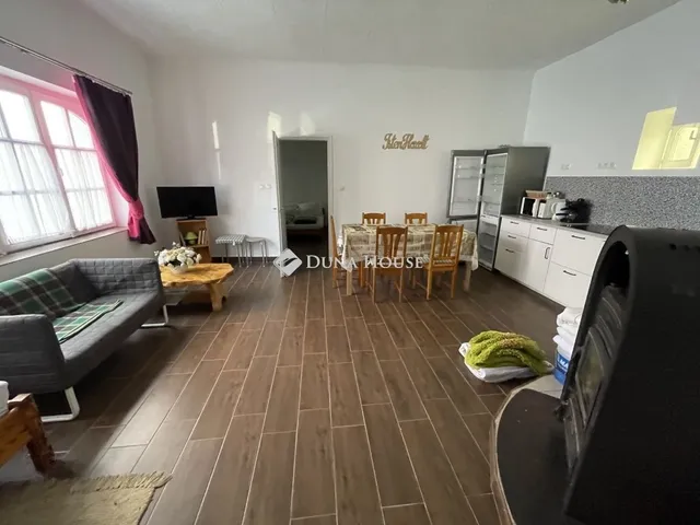 Eladó üdülő és hétvégi ház Sárvár 1100 nm