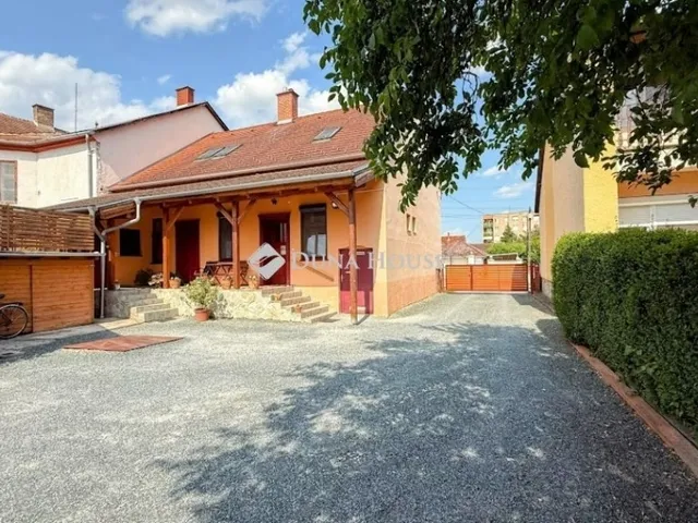 Eladó ház Szentgotthárd 250 nm