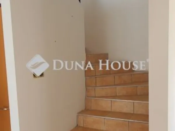 Eladó ház Gyenesdiás 300 nm